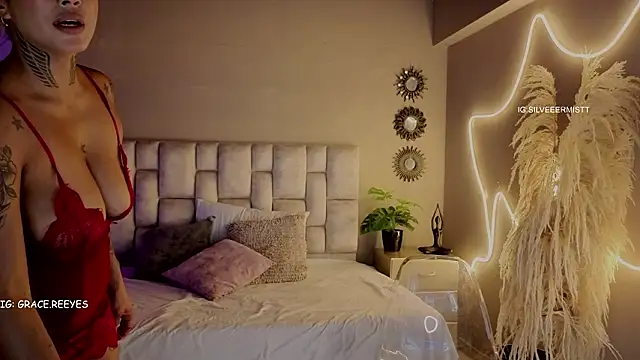 Silvermistt's Live XXX Chat