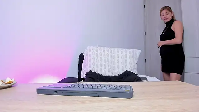 Mialenox Live XXX-chat