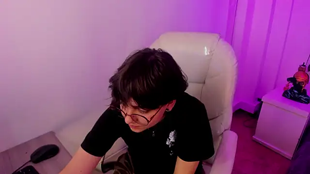 Nathaly_ds Chat XXX live