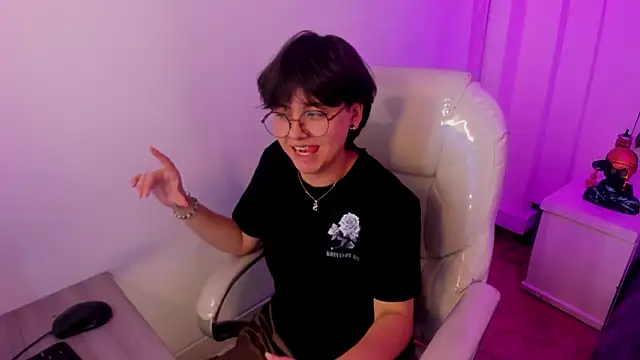 Nathaly_ds' Live XXX Chat