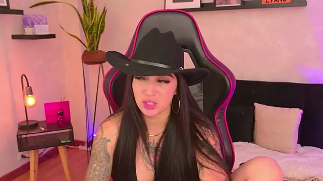 Chat XXX Live EmmyEvans1