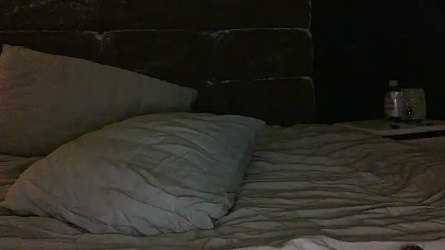 Chatroom XXX en direct de Devilish_Luna35X