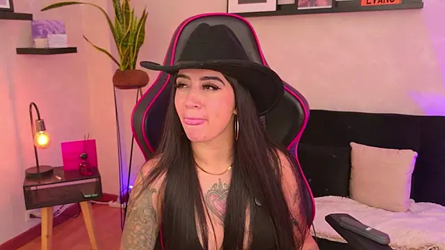 EmmyEvans1 现场XXX聊天