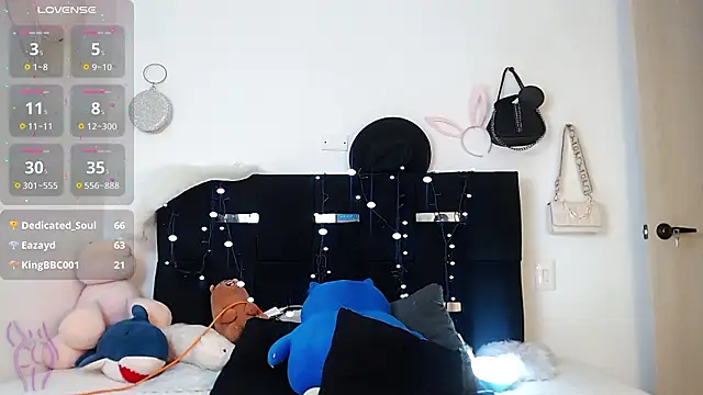 Camila_Torresss élő XXX-chatje