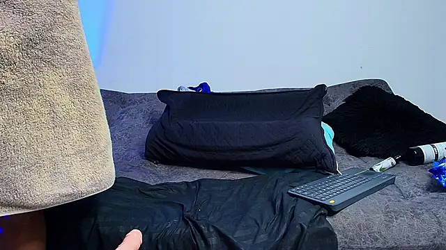 BrayaanFit Chat XXX in diretta