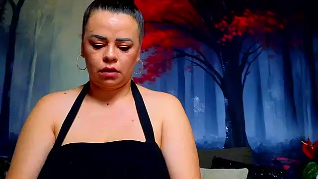 Chat XXX en directo de ElizabethEven