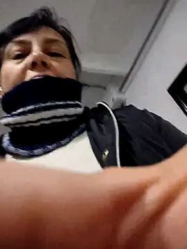 Natasha_miilf Chat XXX in diretta