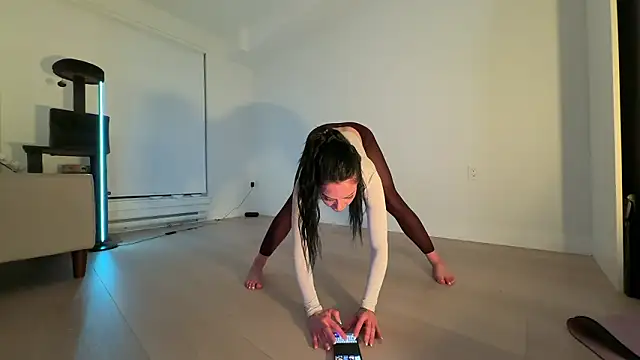 NattyFierros élő XXX-chatje