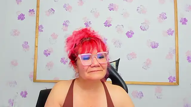 Chatroom XXX en direct de Salomeediaz_