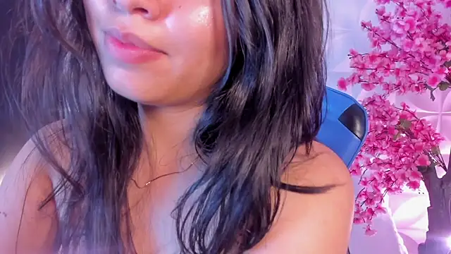 Chatroom XXX en direct de adarna13_