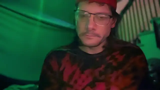 MasterDaddyCool's Live XXX Chat