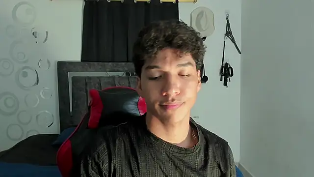 Maximiliano_Khalil Live XXX Chat