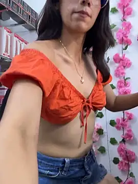 lunaluxury22: απευθείας συνομιλία ΧΧΧ