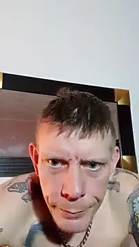 Der_Schoene_Penis' Live XXX Chat