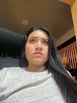 Veronica_Wins_ live XXX chat