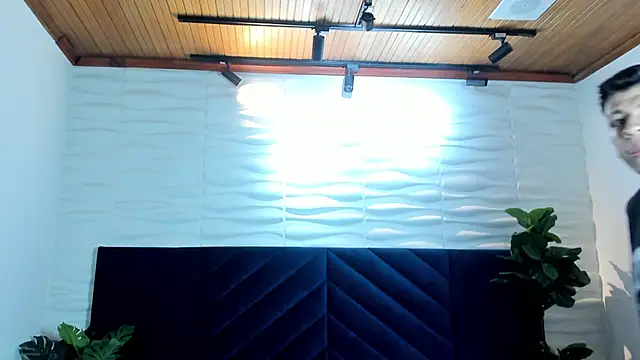 Zackfalcon_ Live XXX Chat