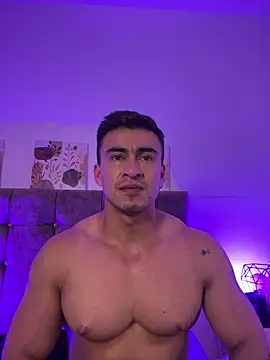 Chris_Clarck Adlı Modelin Canlı XXX Sohbeti