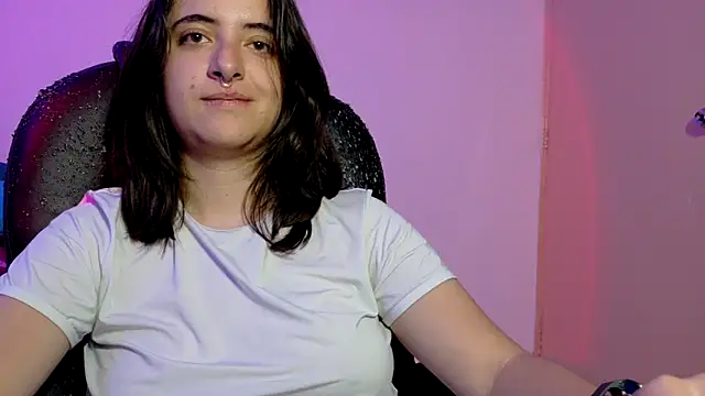 multiorgasmic_69 élő XXX-chatje