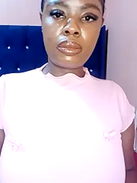 Luciouslips00's Live XXX Chat