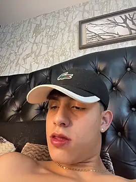 Lander_Cruz 现场XXX聊天