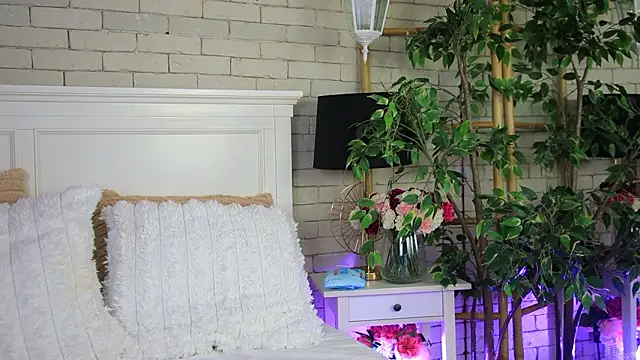 Chatroom XXX en direct de EmillyBronte