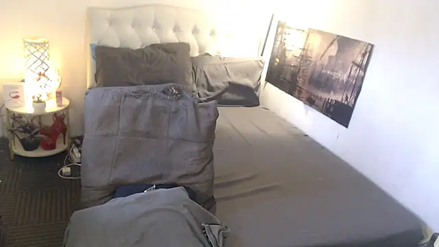 NinaDOM4CUM Webcam Show