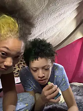 Chatroom XXX en direct de Tamiii420