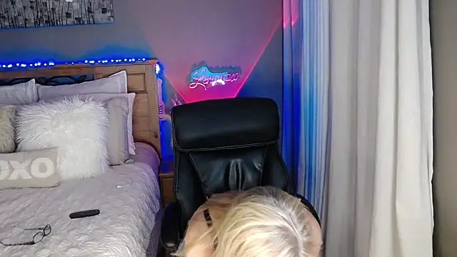 Lenaxox 라이브 XXX 채팅