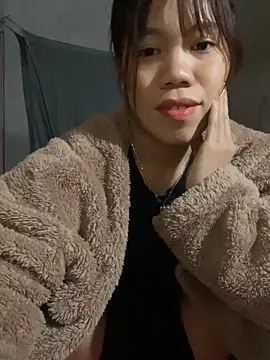 nhinhi-sexyのライブXXXチャット