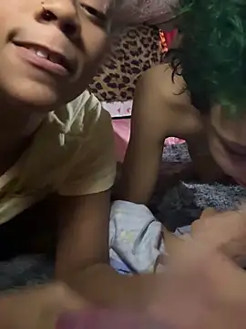 Chatroom XXX en direct de Tamiii420