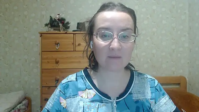 Smart_Rose Adlı Modelin Canlı XXX Sohbeti