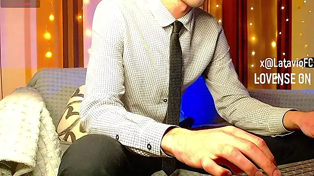 Midnighter_ Live XXX-chat