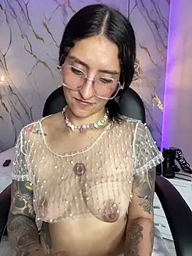 ScaarlettfoxのライブXXXチャット