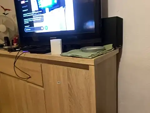 sillent105's Live XXX Chat