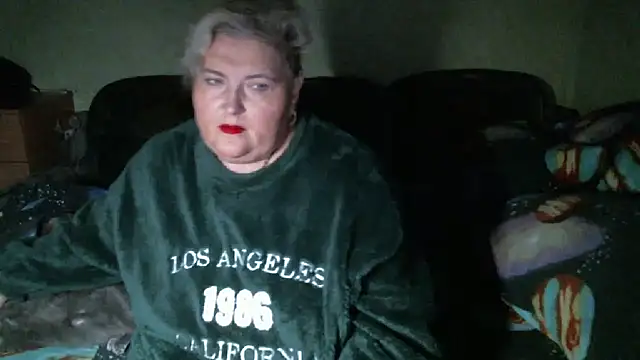 Lana555 现场XXX聊天