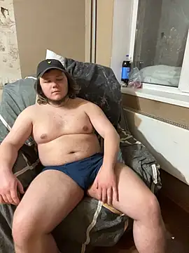 desiredude9 即時 XXX 聊天