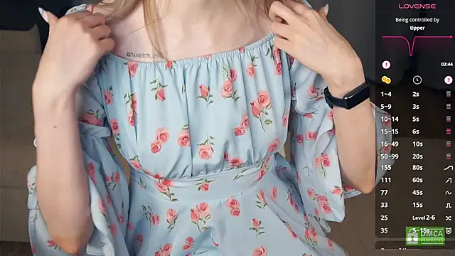 ToyaPletz Live XXX Chat