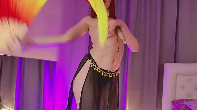 Mikka_Blush Chat XXX in diretta