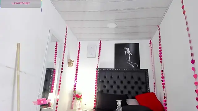 ScarlettVell's Live XXX Chat