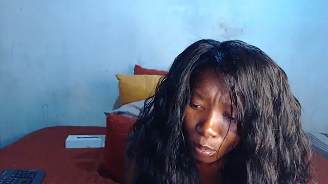 NikkiDickSavage Chat XXX in diretta