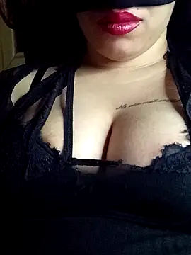 Zouzou_sexy 网络视讯表演