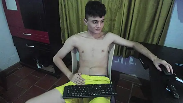 Waturox's Webcam Show