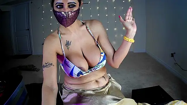 Ravishing_Roma Chat XXX in diretta