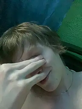 fameboyboo Adlı Modelin Canlı XXX Sohbeti