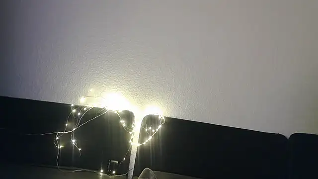 DevilsAngel13 élő XXX-chatje