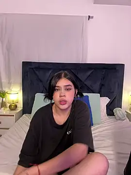 Lily_Woodz élő XXX-chatje