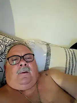 bylytom24のライブXXXチャット