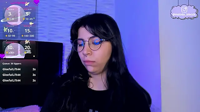 Melody_Black_ élő XXX-chatje