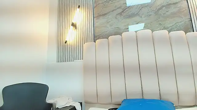 agatha_fit Chat XXX in diretta