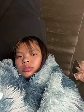 hello-cute élő XXX-chatje